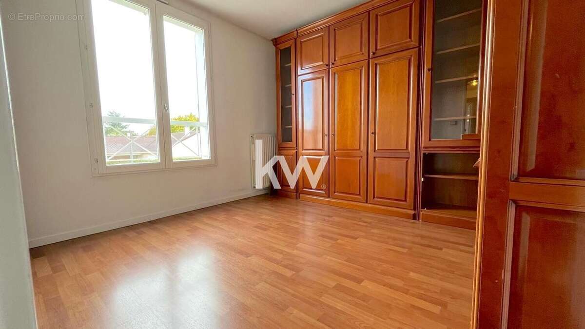 Maison à COURCOURONNES