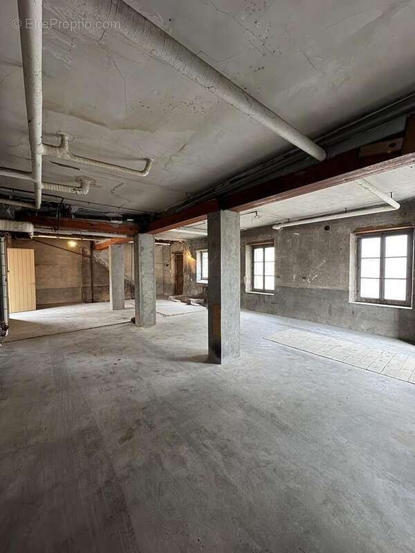 IMG_8230 - Commerce à SAINT-AME