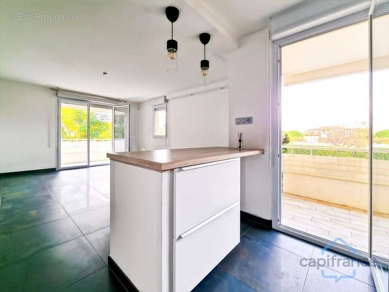 Appartement à LATTES