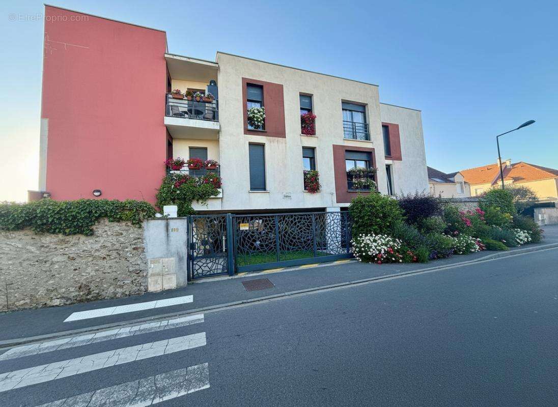Appartement à RIS-ORANGIS