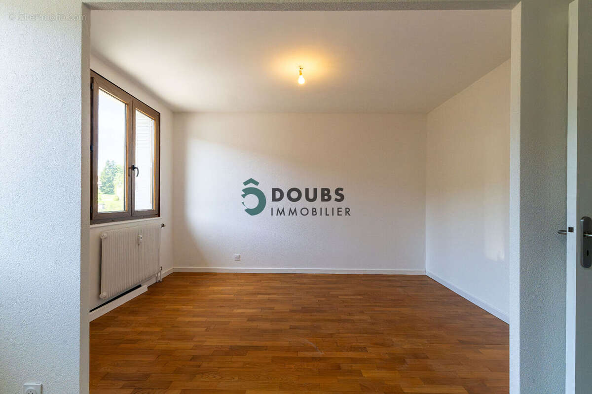 Appartement à Maiche - photo 8