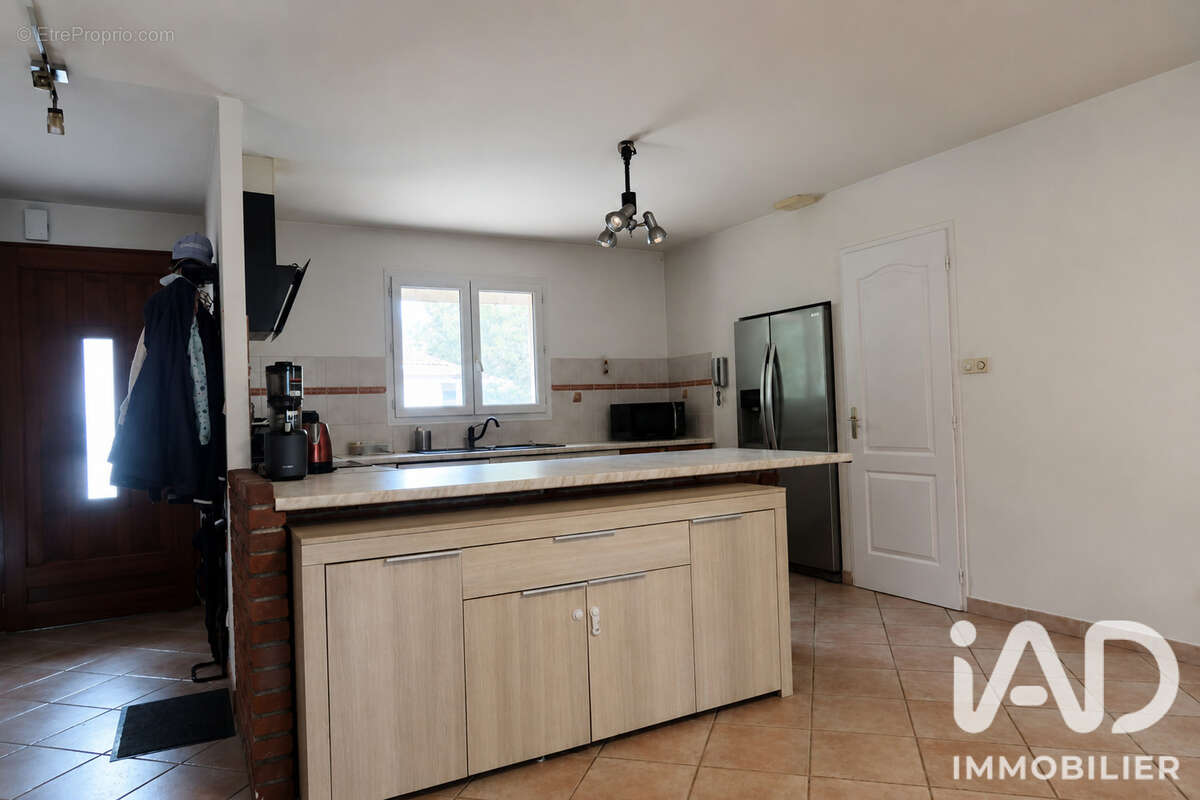 Maison 108 m² à Orgueil  - photo 5