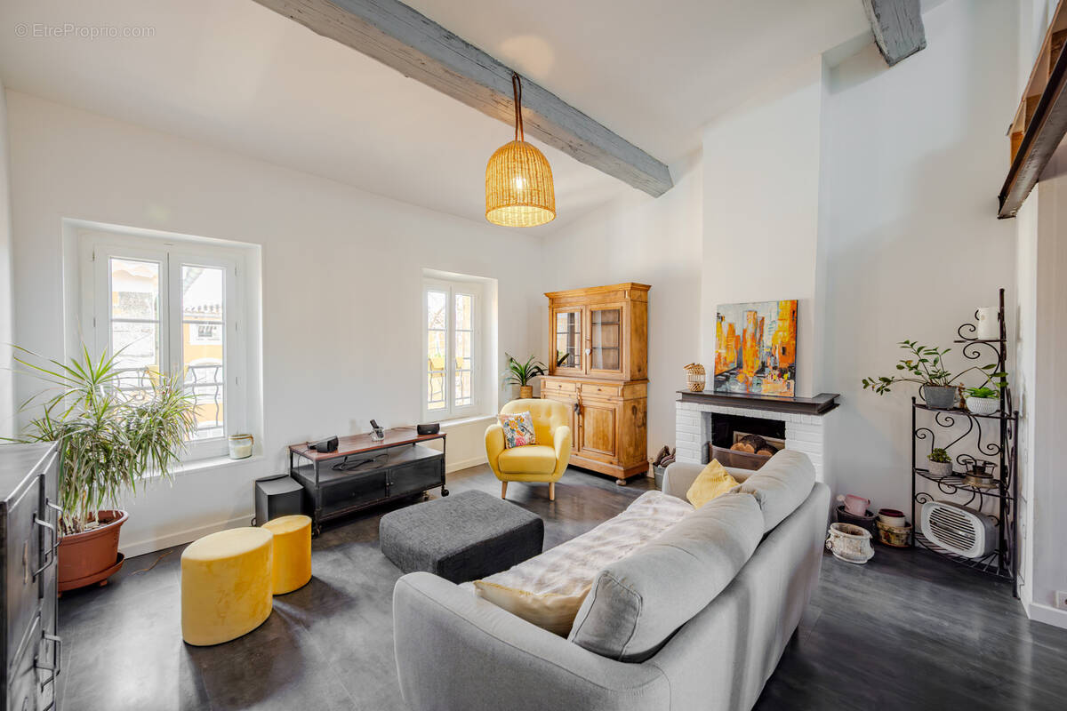 Appartement à LA VALETTE-DU-VAR