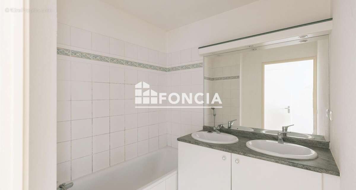 Bel appartement avec grande terrasse, piscine et double stationnement - photo 5
