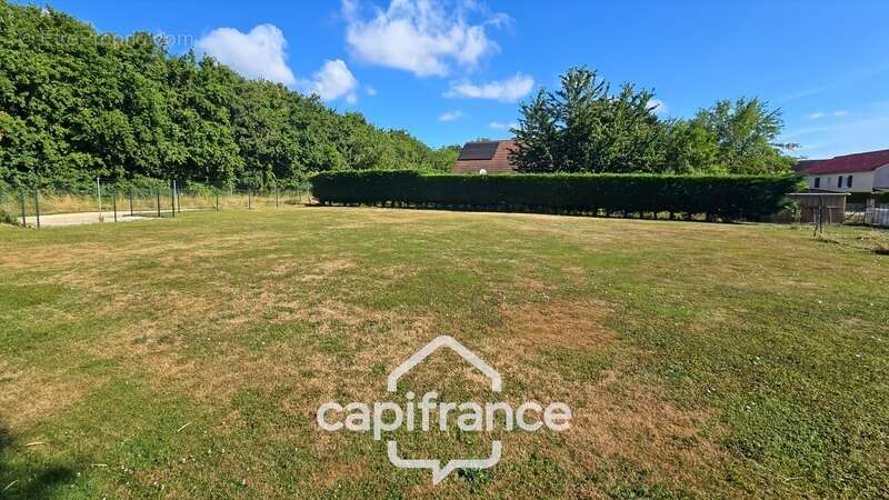 Dpt Saône et Loire (71), à vendre proche de CHALON SUR SAONE maison 5 pièces sur 2646 m² - photo 11