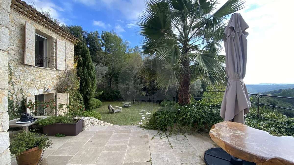 Maison à LA COLLE-SUR-LOUP