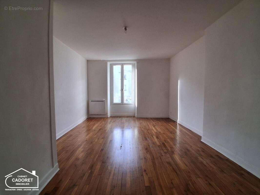   - Maison à PAIMBOEUF