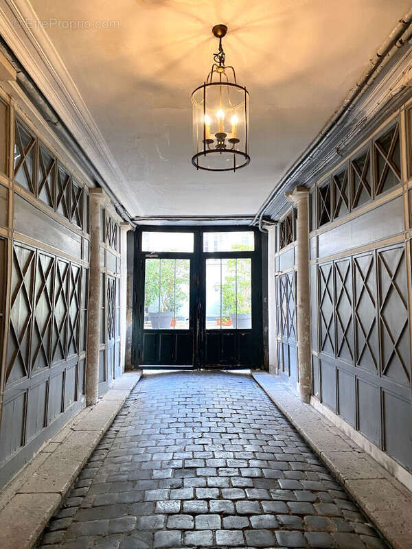 Appartement à PARIS-6E