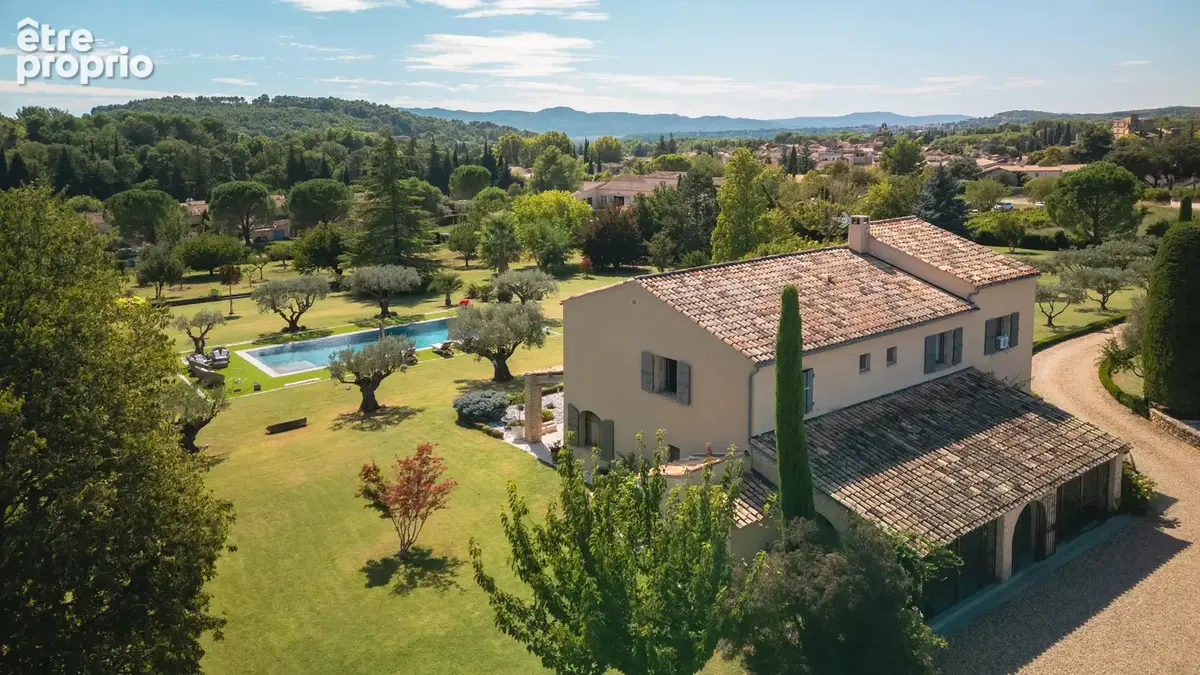 Magnifique propriété au cœur d'un domaine de 1,7 hectare - photo 4