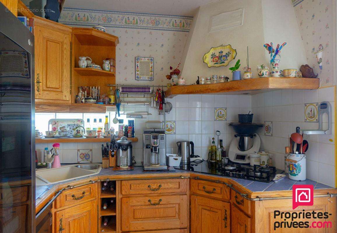 Maison à LA CHAPELLE-SAINT-MESMIN