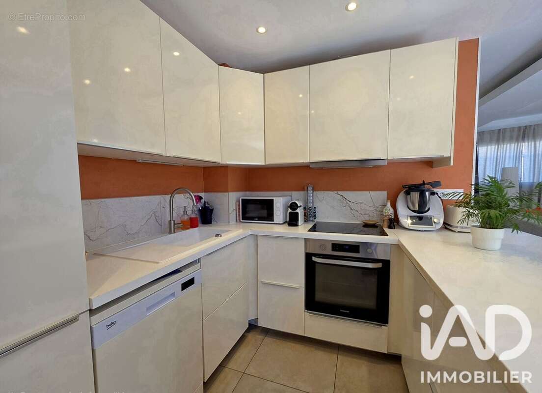 Maison 80 m² à Saint-Jean-De-Vedas  - photo 8