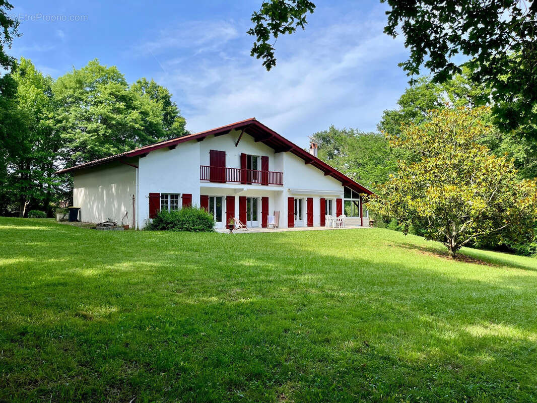 Maison à MOUGUERRE