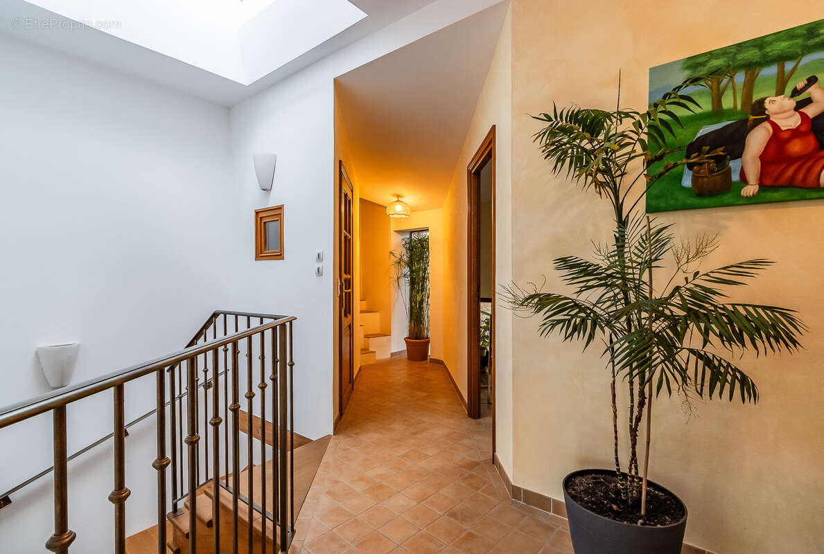 Maison à VILLE-SUR-JARNIOUX