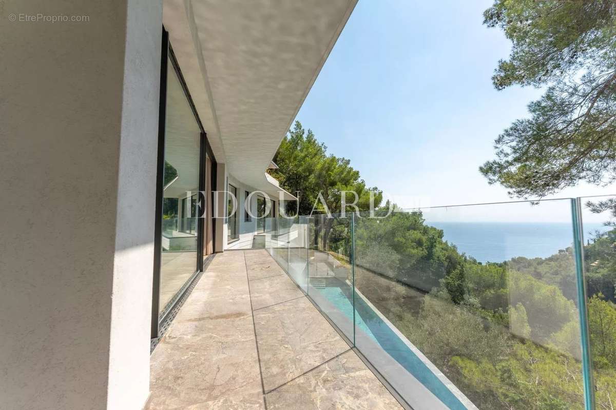 Maison à ROQUEBRUNE-CAP-MARTIN