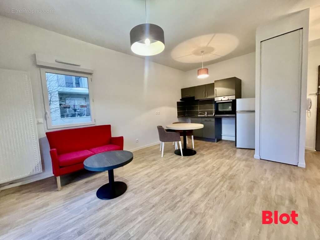 Appartement à REZE