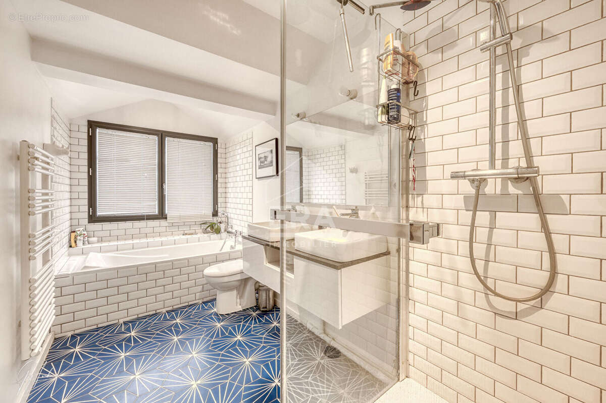 Maison à VILLE-D'AVRAY