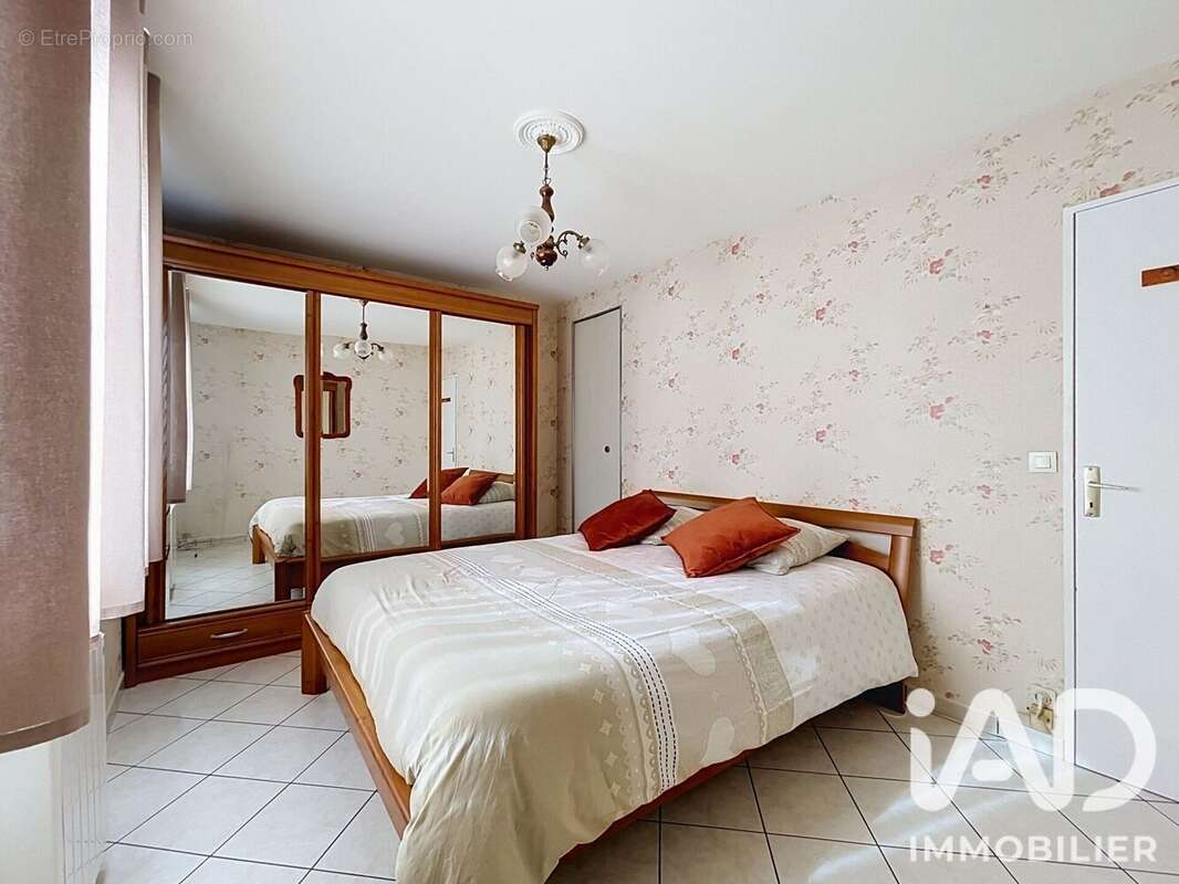 Maison 100 m² à Sergines  - photo 8