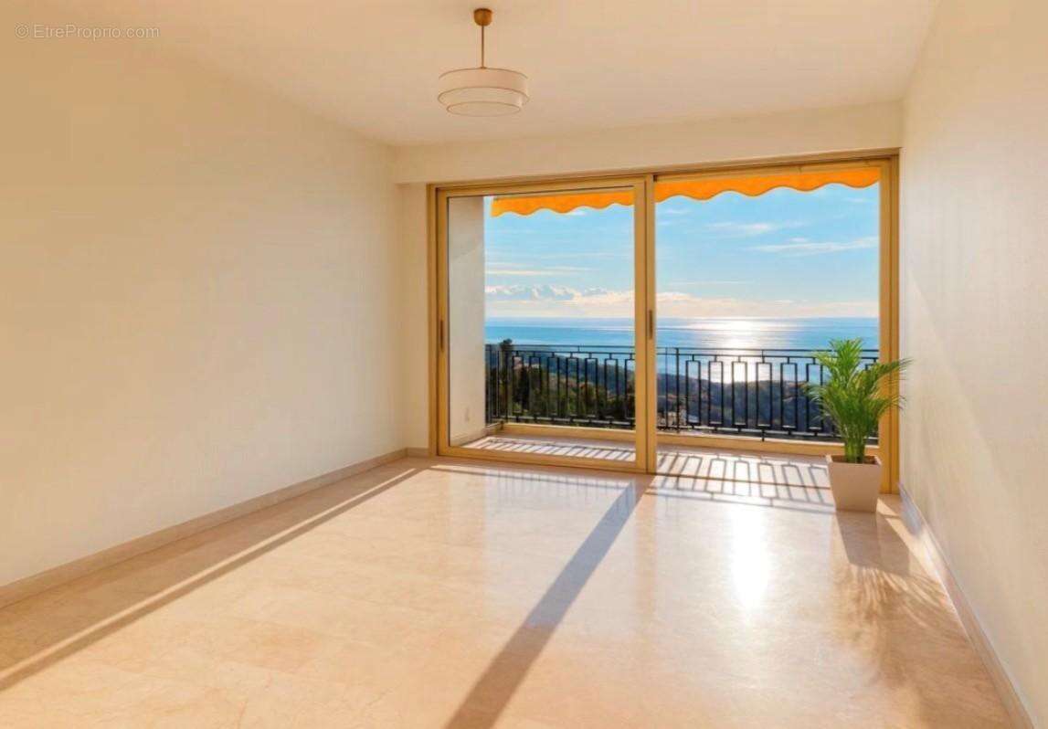   - Appartement à NICE