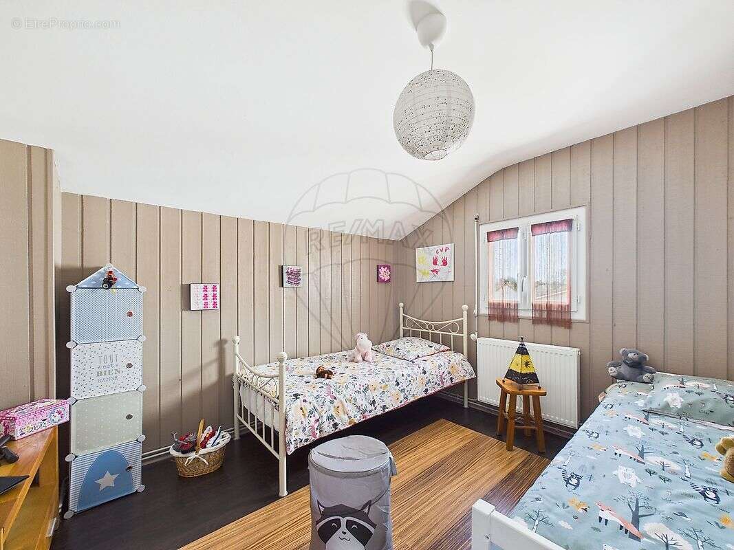 Maison à VAUX-SUR-MER