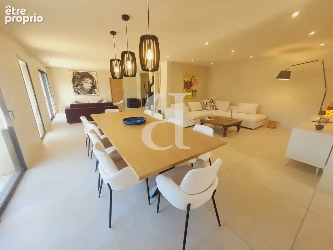 Maison 6 pièces 203 m² à vendre à Grignan (26230) - photo 4