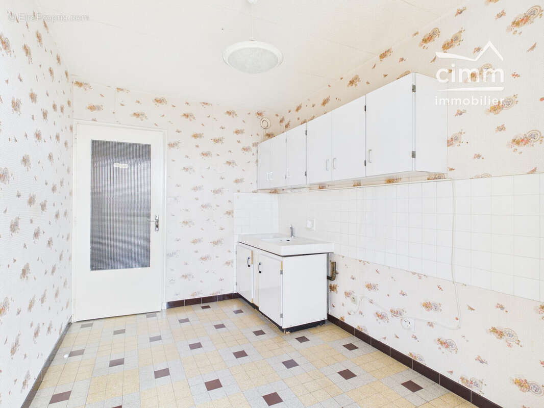 Appartement 82 m² à Rives  - photo 5