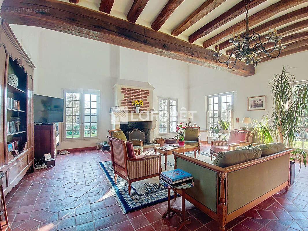 Maison à VAUX-SUR-SEINE