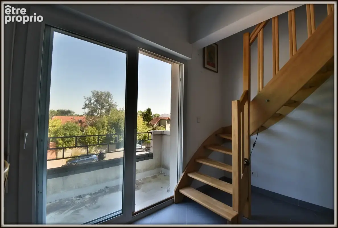 Appartement à vendre Triangle d’Or de Sainte-Geneviève-des-Bois – Un duplex au dernier étage avec balcon et 2 parkings - photo 4