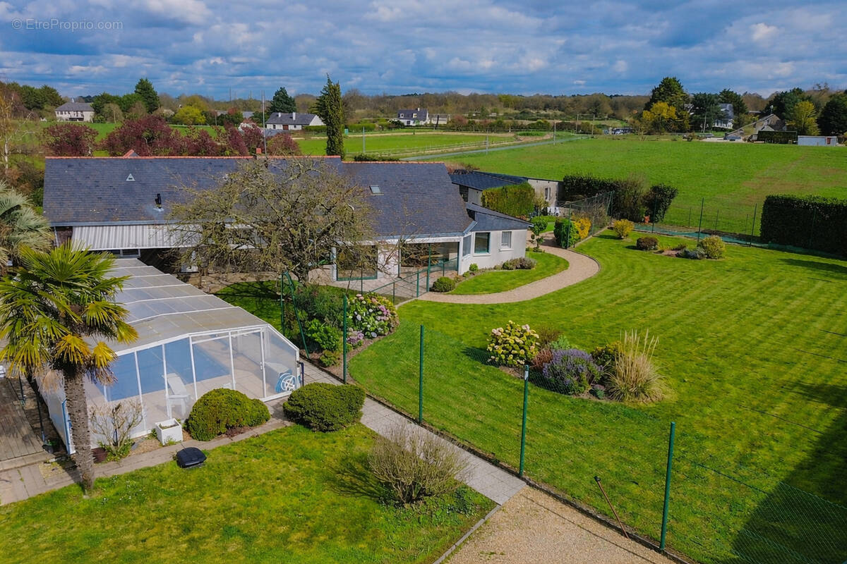 Maison à SAINT-SYLVAIN-D'ANJOU