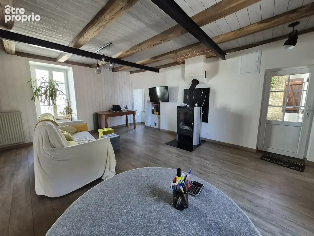 Maison en pierre rénovée en plein cœur de Ste Hermine - photo 8