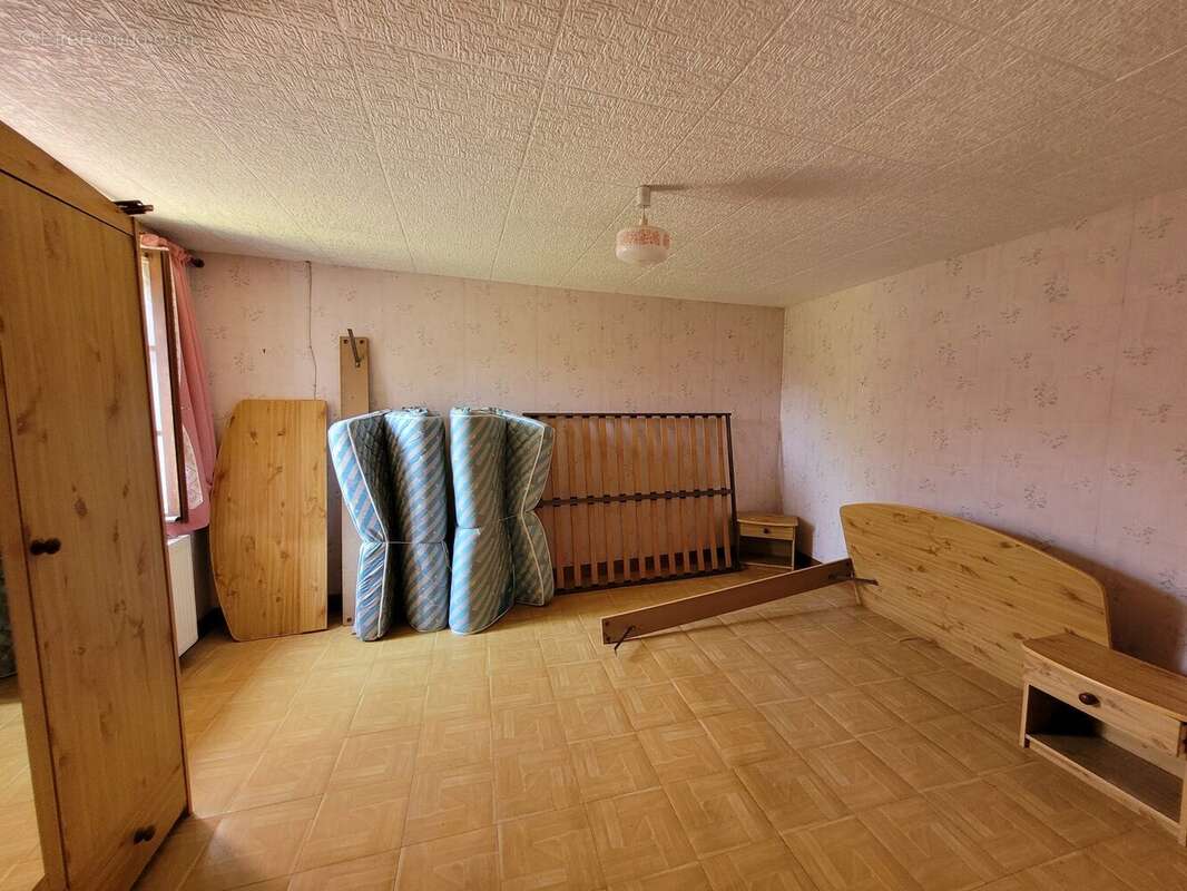 Maison à LONGNY-AU-PERCHE