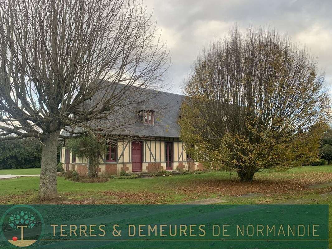 Maison à PONT-L&#039;EVEQUE