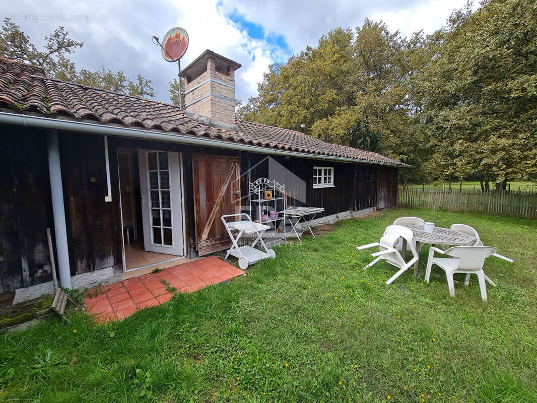 Maison à LUXEY