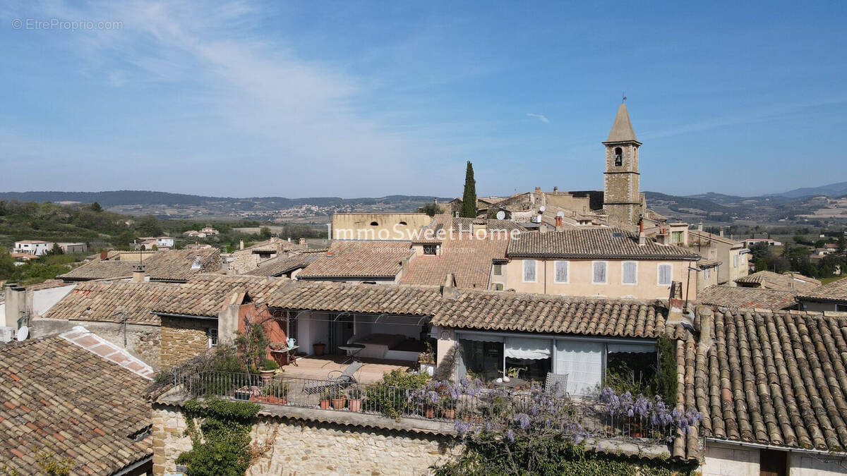 Maison à MIRABEL-AUX-BARONNIES