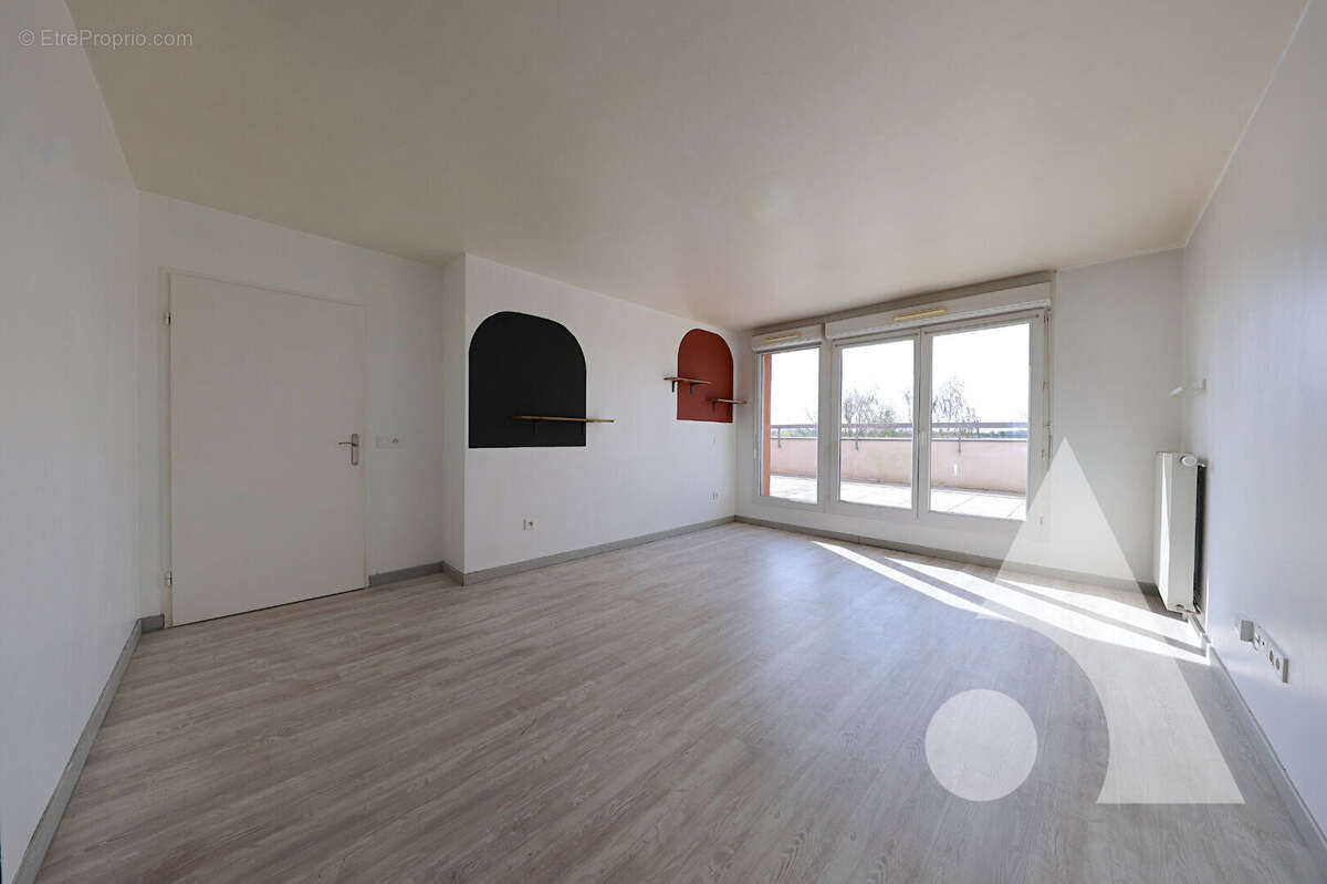 Appartement à MOISSY-CRAMAYEL