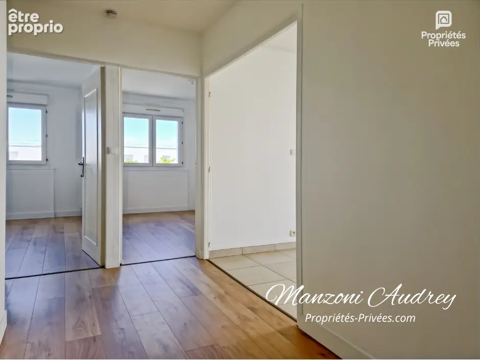 Appartement La Chapelle Saint Luc 4 pièce(s) 79 m2 - photo 2