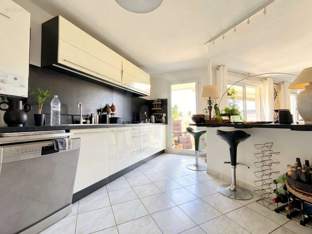 PORT MARIANNE - 80 m² avant-dernier étage - photo 4