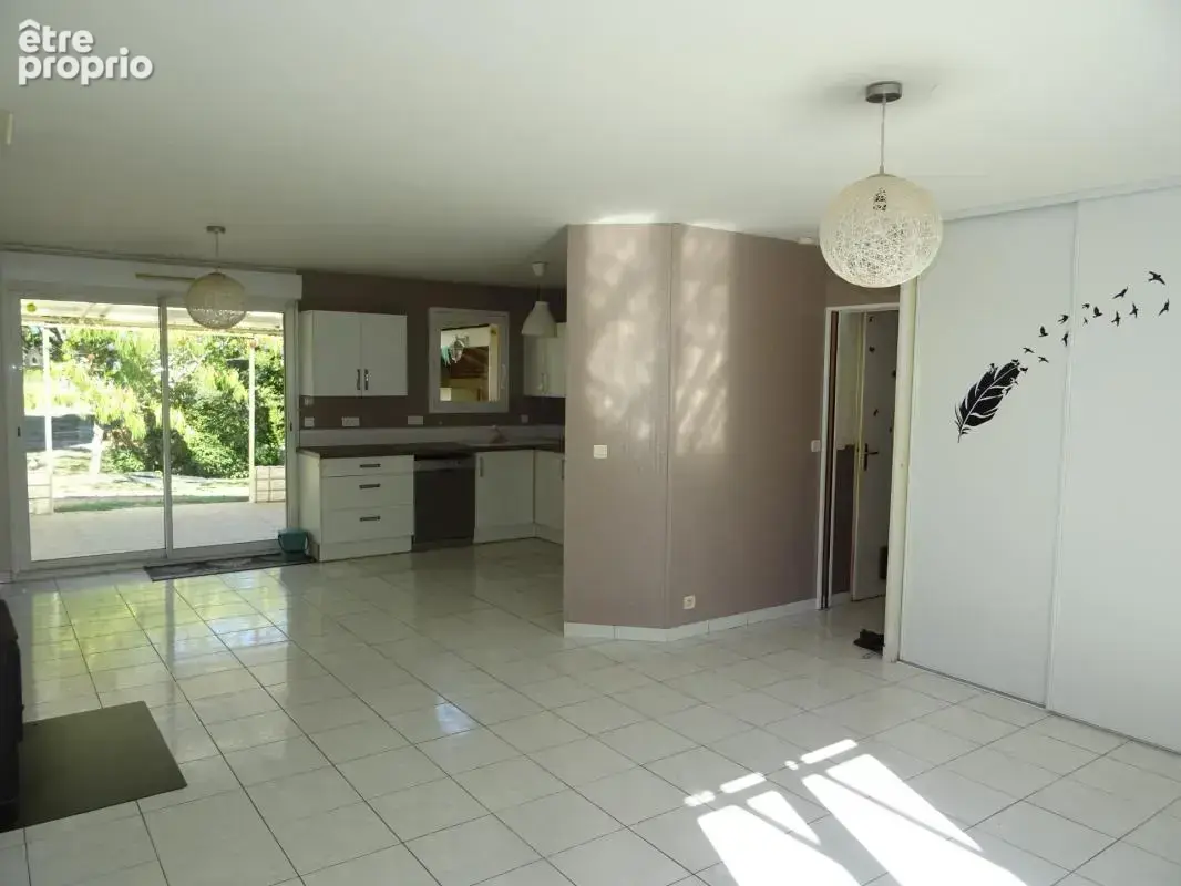 Secteur ambazac vaste et belle maison de 122 m² sur sous-sol semi enterre 4 chambres sur un terrain de 2900 m² - photo 4