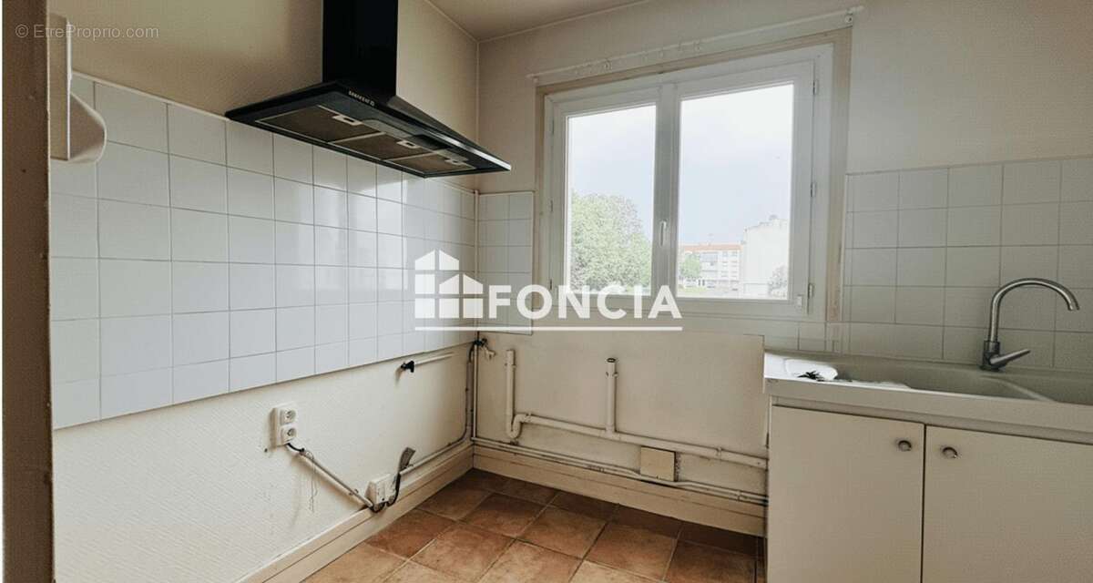 Appartement T3 lumineux avec balcon et garage - photo 4