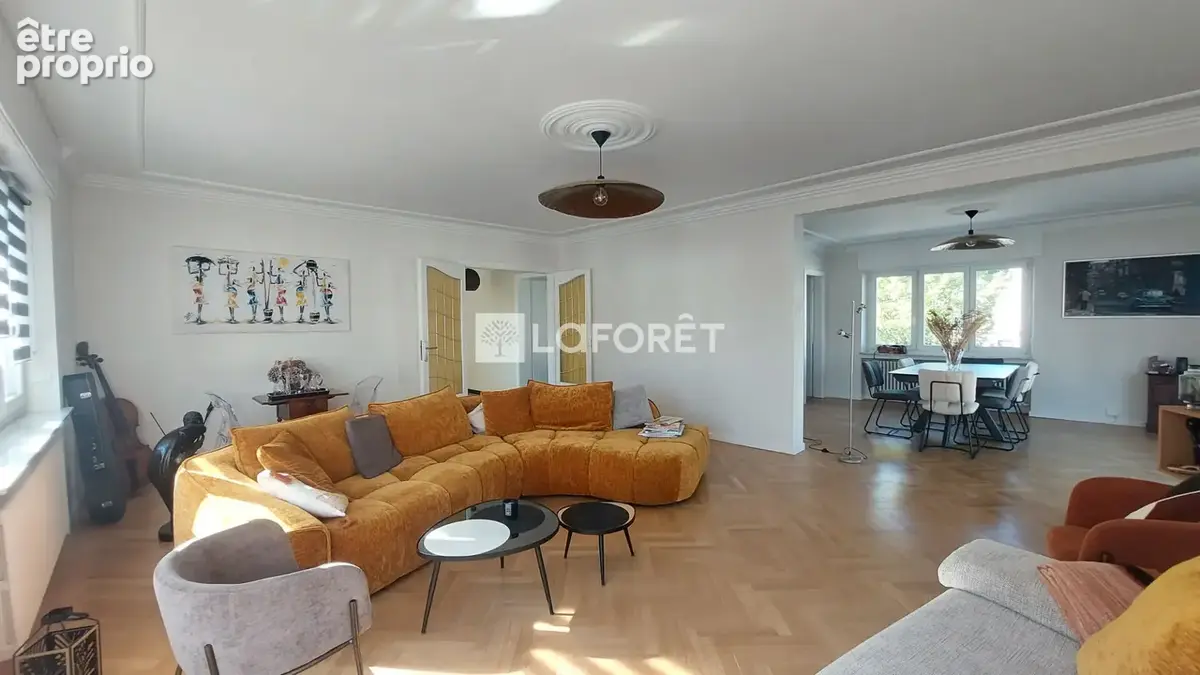 NOUVEAUTE SUR THIONVILLE : Spacieux 5 pièces 138 m2 dans maison avec sous-sol complet, garage et jardinet. - photo 5