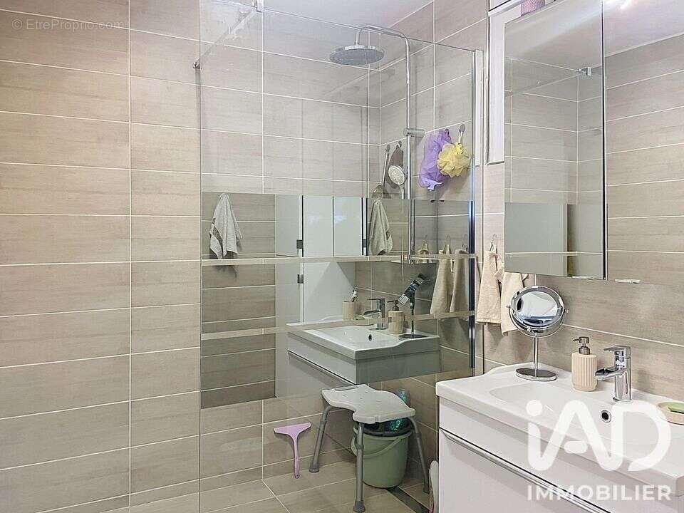 Appartement 80 m² à Toulon  - photo 8