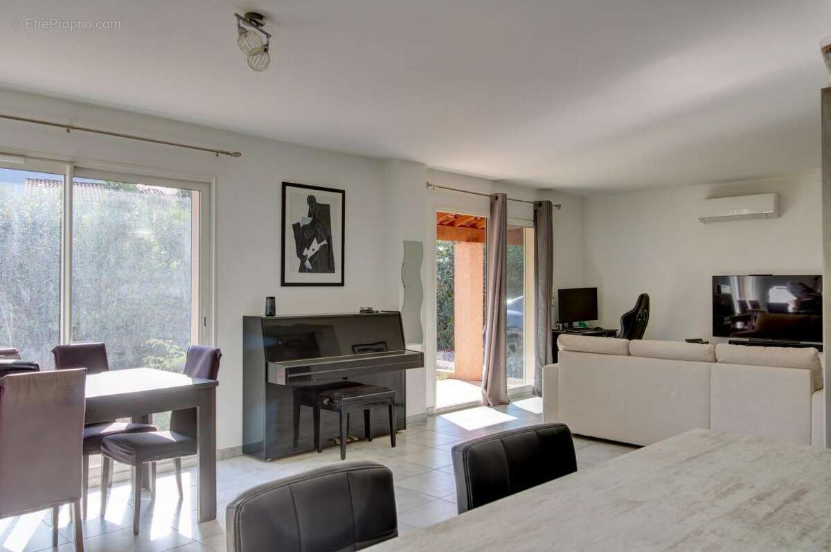 Maison à SAINT-MARTIN-DU-VAR