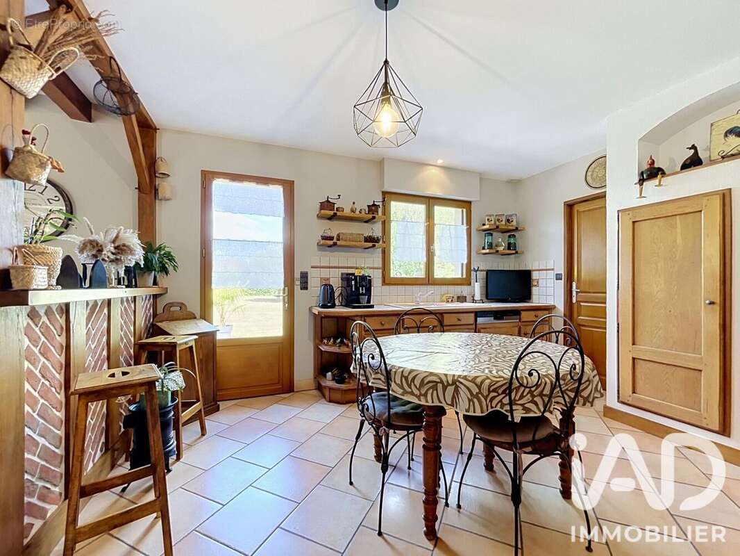 Maison 154 m² à Saint-Brisson-Sur-Loire  - photo 7