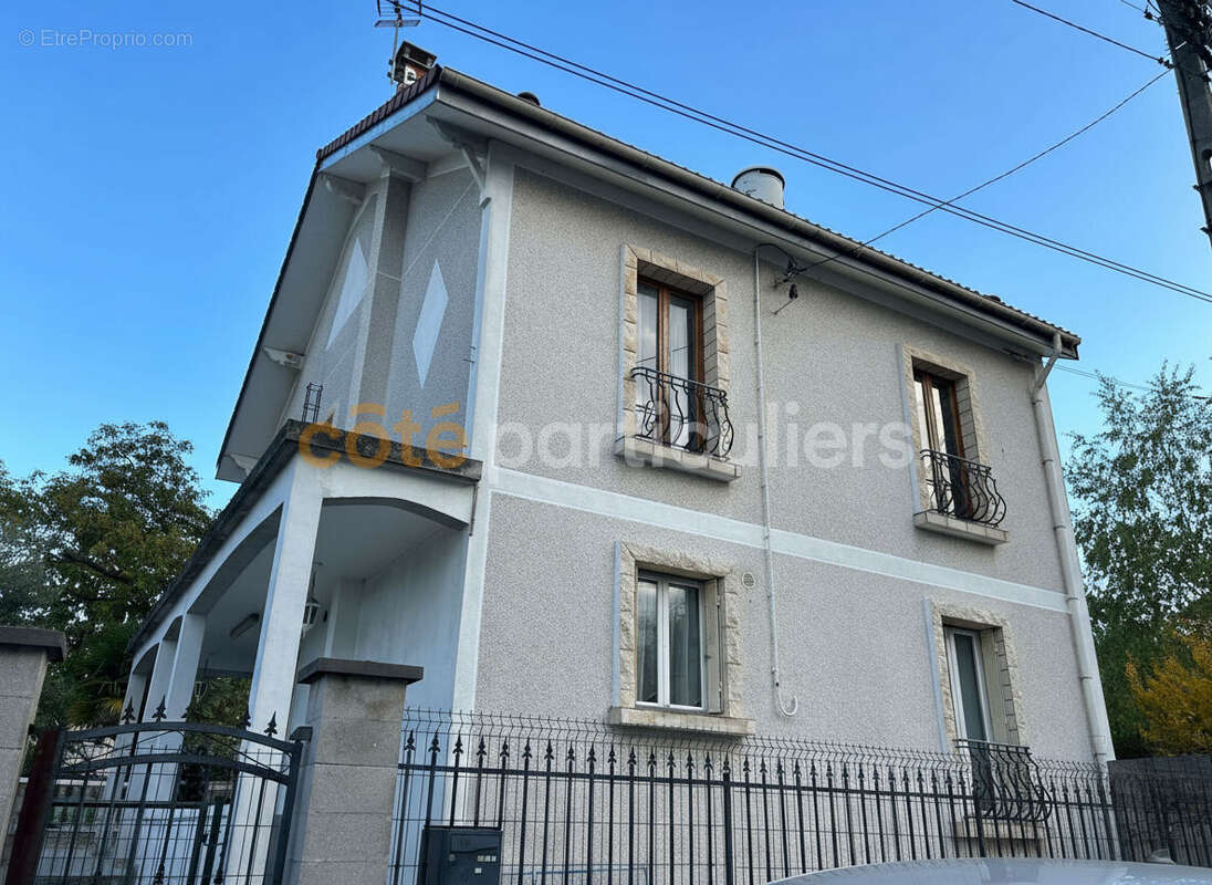 Maison à VILLENEUVE-SAINT-GEORGES