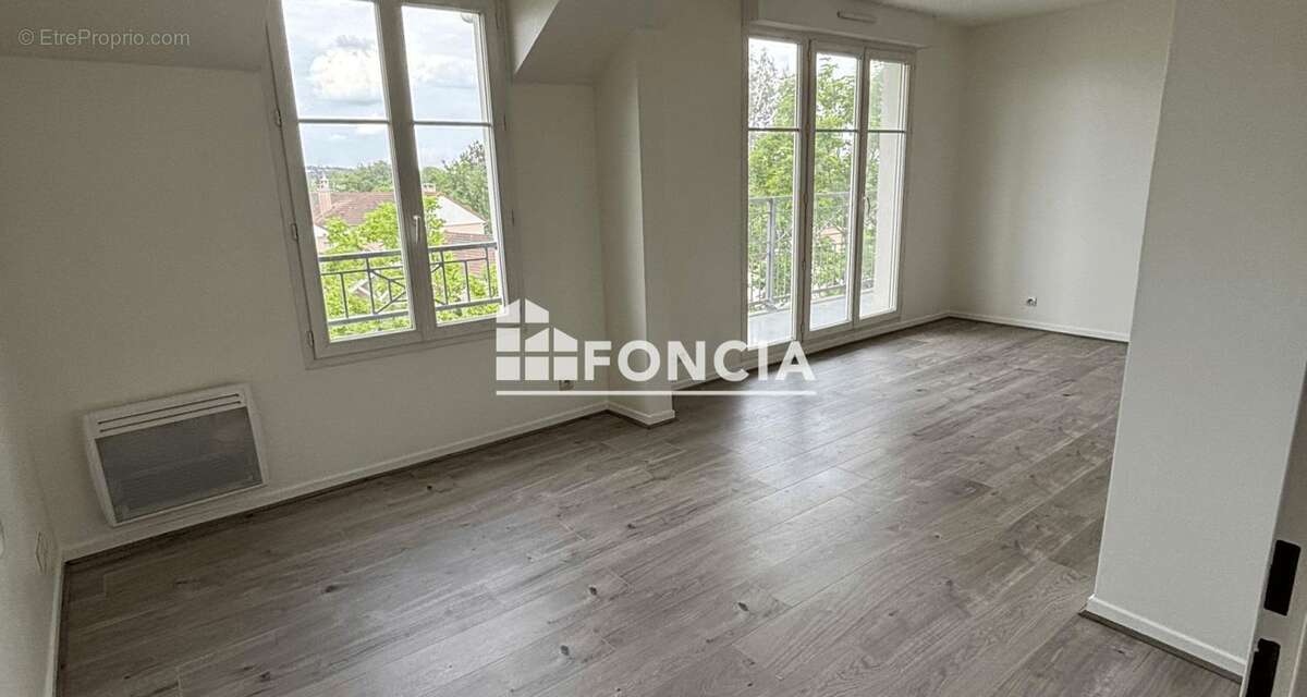 Appartement à SAINT-GRATIEN