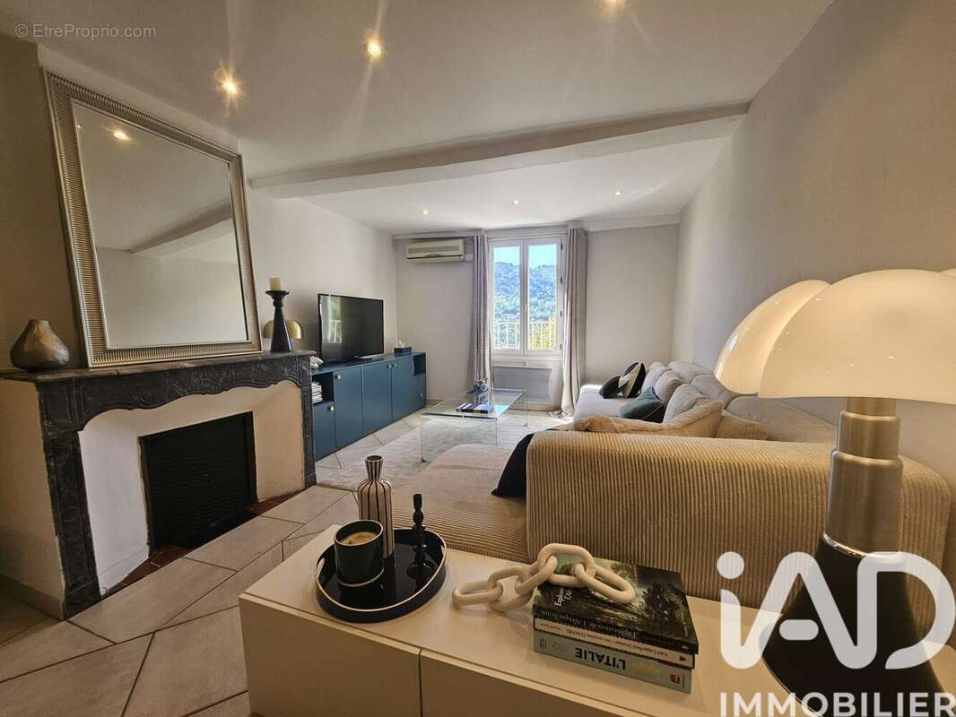 Appartement 82 m² à Bargemon  - photo 2