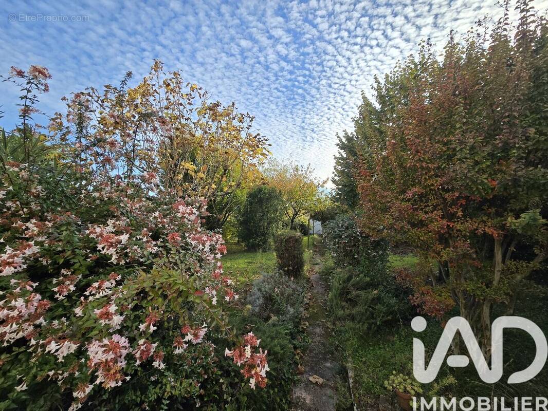 Photo 1 - Maison à TONNAY-CHARENTE