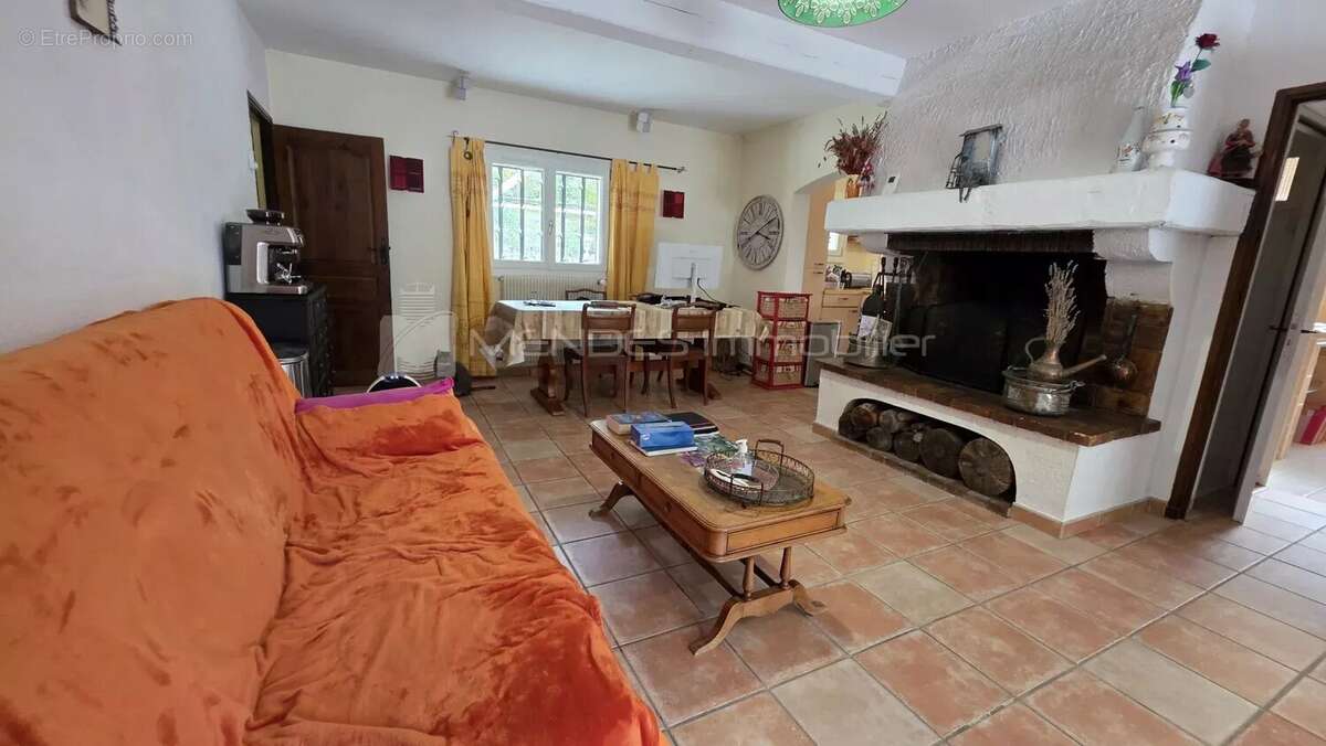 Maison à TOURTOUR