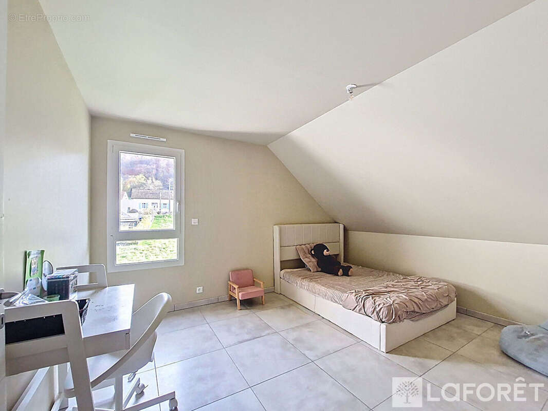 Maison à COLOMBIER-FONTAINE