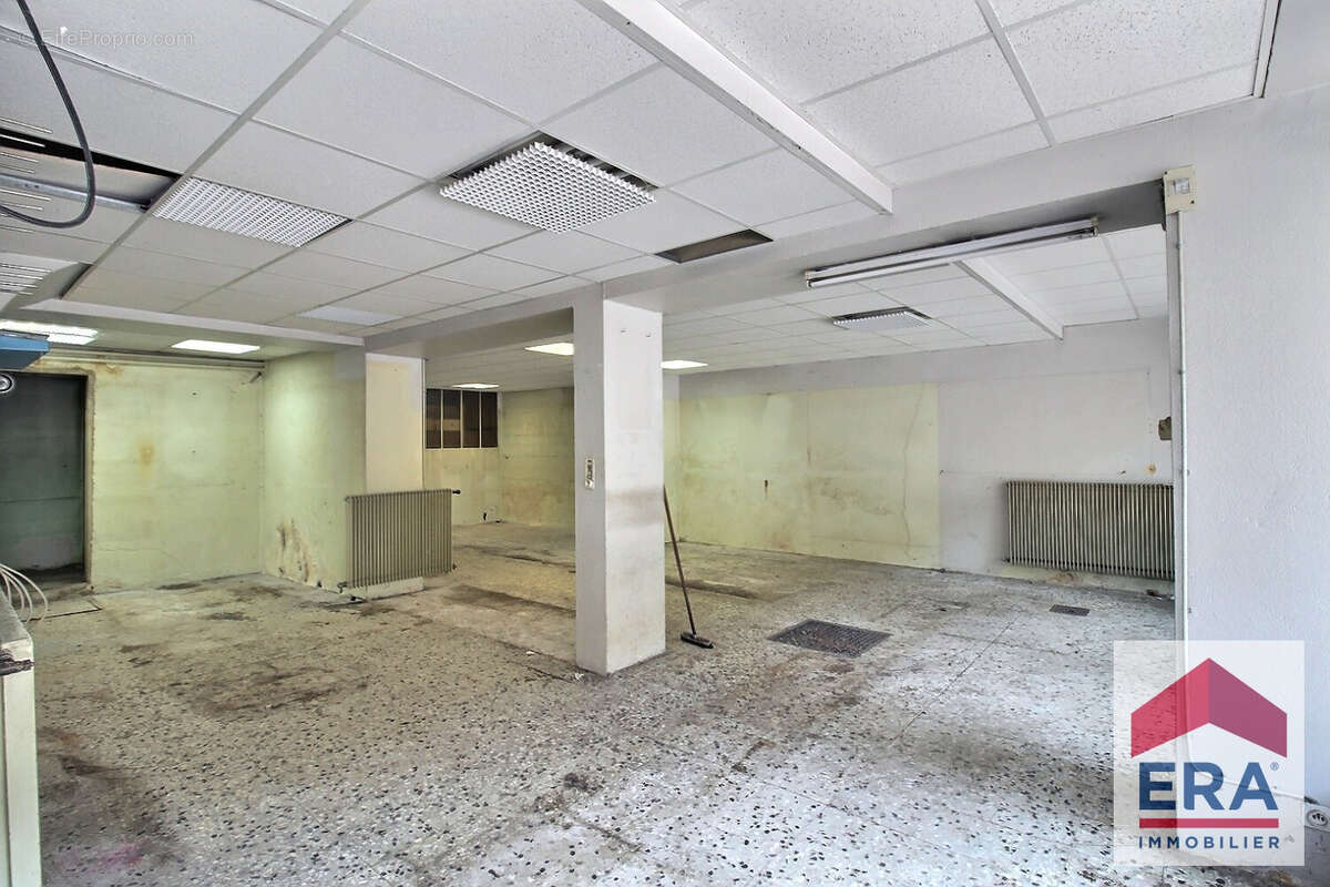Immeuble 252m² à orange - photo 8