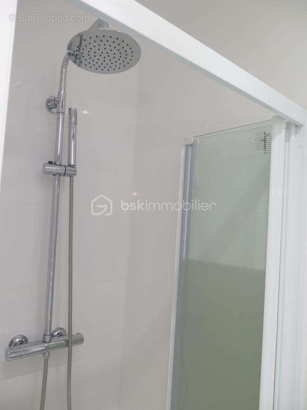 Appartement à PARIS-8E